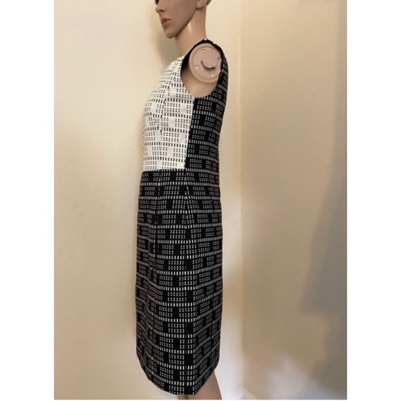 AKRIS Punto Lace Jacquard Black Sheath Dress | 12US/ 16 UK - Picture 10 of 11